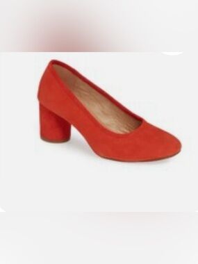 Madewell Red Suede Round-Toe Heels